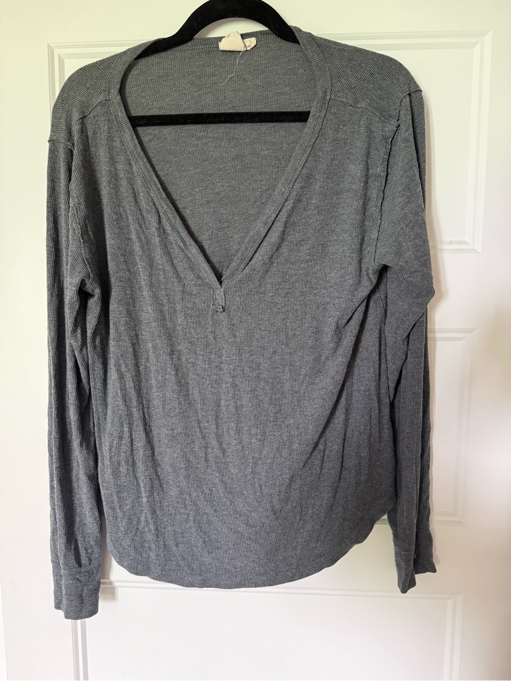 Buckle White Crow gray long sleeve